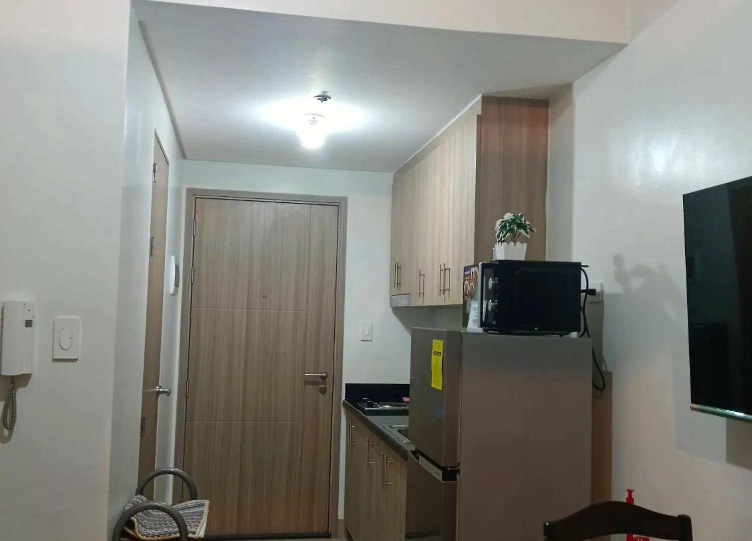 Hotell Shore 2 Residences By Askrentals Manila