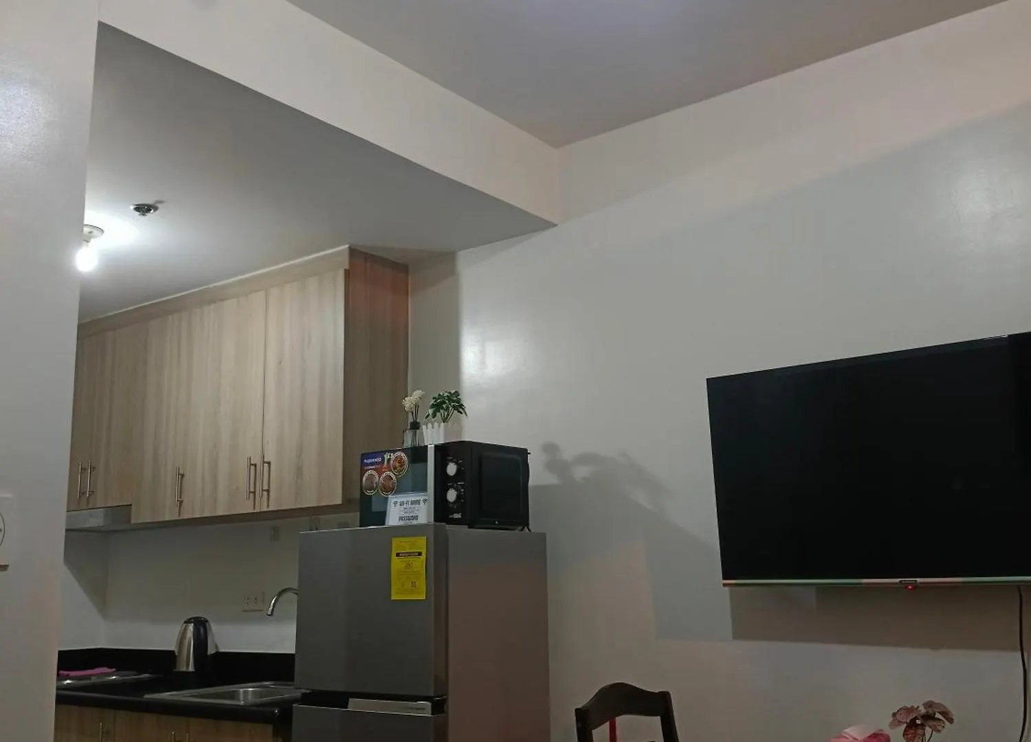 Shore 2 Residences By Askrentals Manila 0*,