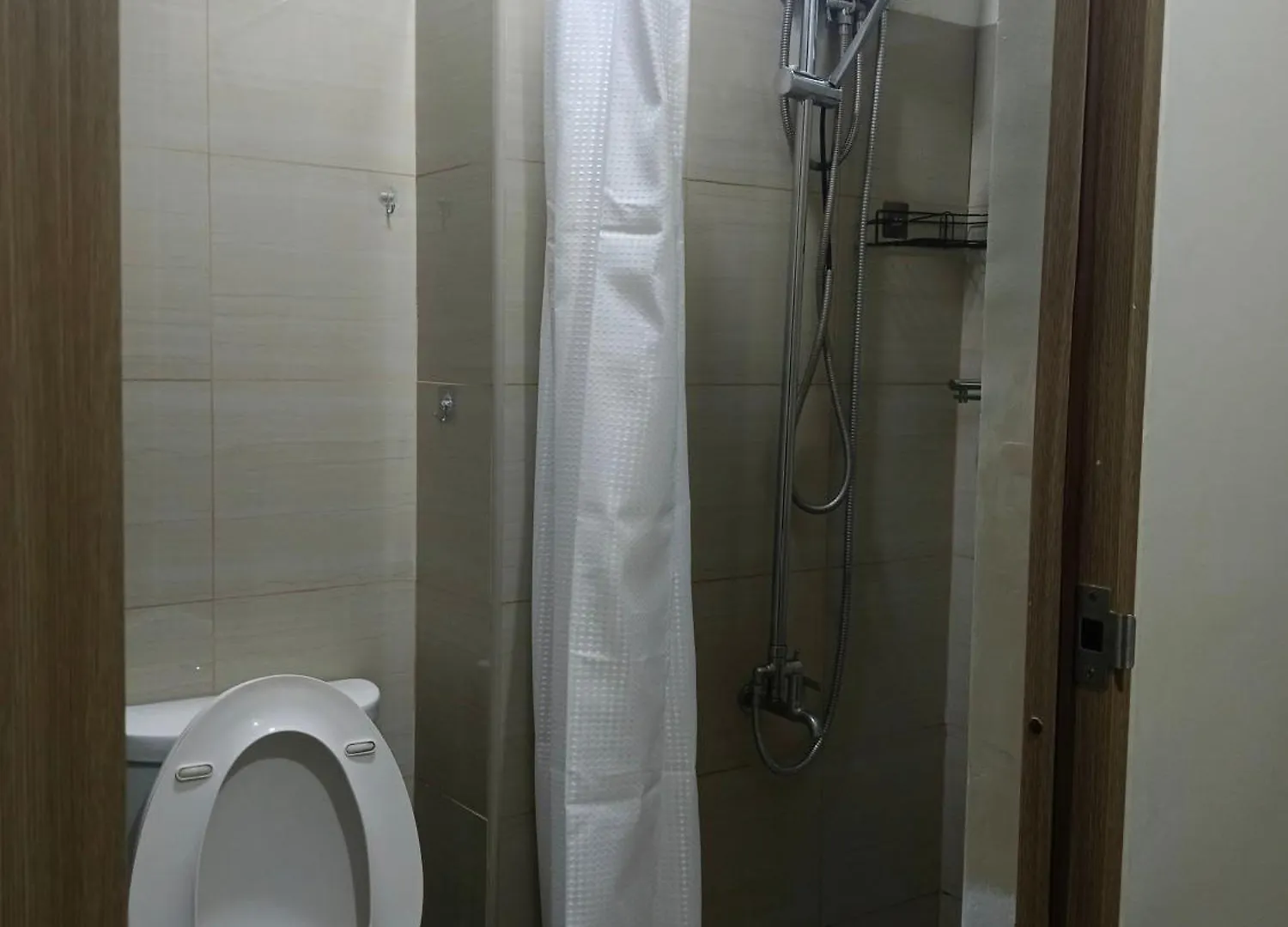 Shore 2 Residences By Askrentals Manila Philippines